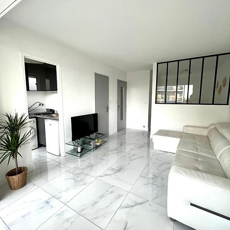 Studio 4 Couchages A 12 Min De La Plage A Pied Avec Wifi, Le Parking Est En Option Αντίμπ Εξωτερικό φωτογραφία