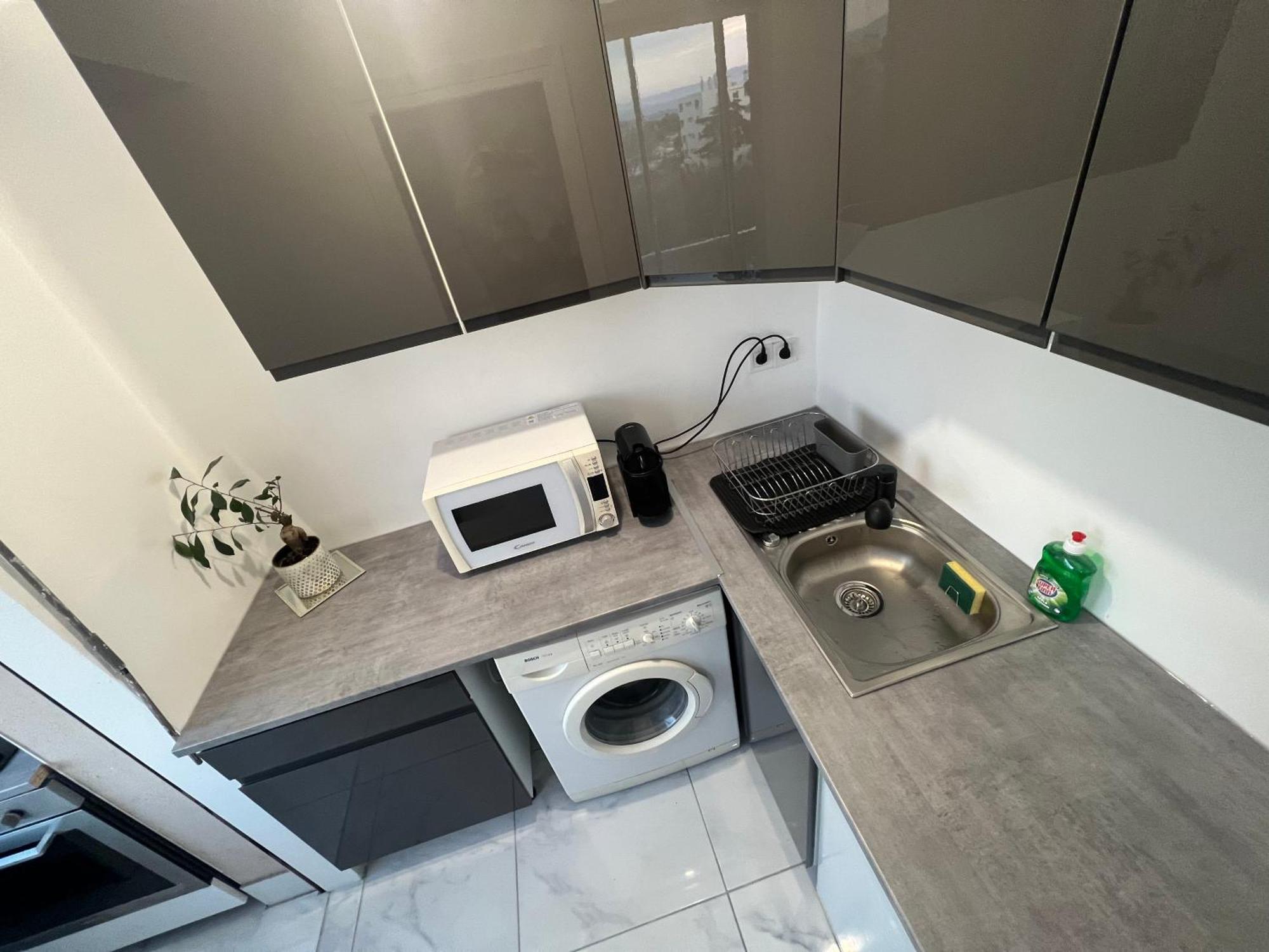 Studio 4 Couchages A 12 Min De La Plage A Pied Avec Wifi, Le Parking Est En Option Αντίμπ Εξωτερικό φωτογραφία