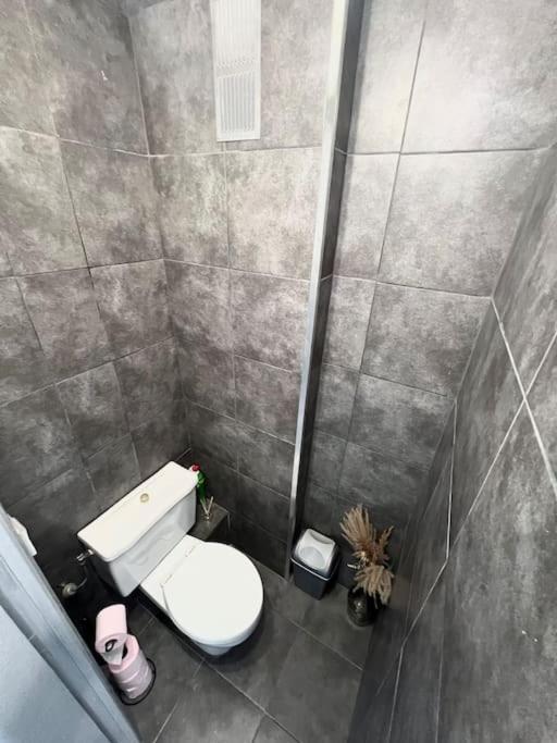 Studio 4 Couchages A 12 Min De La Plage A Pied Avec Wifi, Le Parking, Linge De Lits, Et Serviettes Sont En Option Αντίμπ Εξωτερικό φωτογραφία